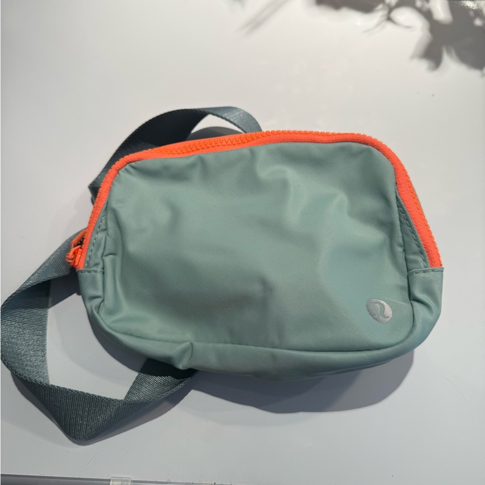 lululemon athletica Belt Bag in Gray and Orange and teal